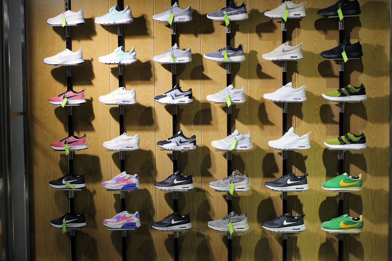 SEEK Store Jakarta Neighbourlist 13