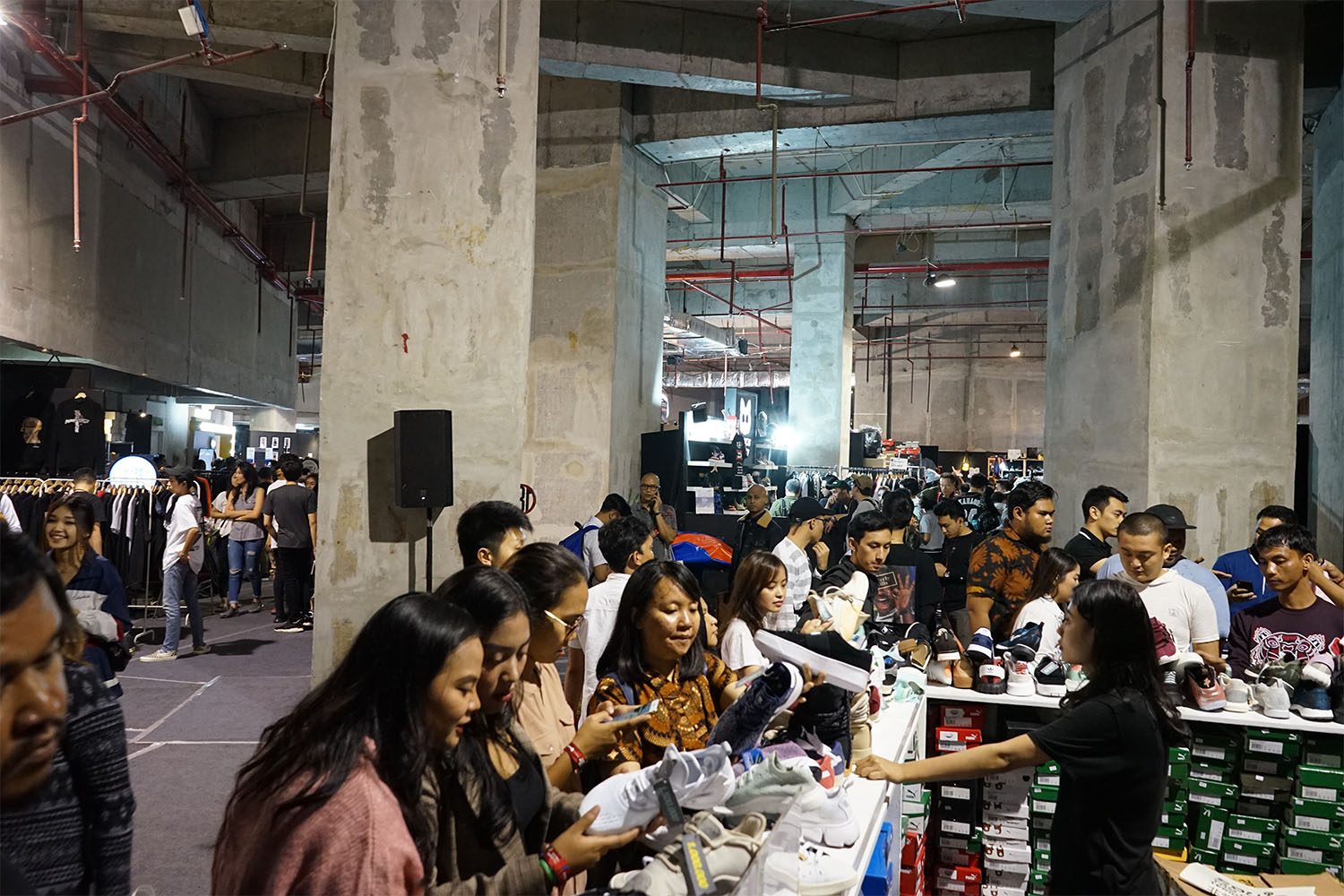 URBAN SNEAKER SOCIETY 3.0 4